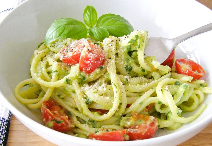 pasta is good for your health - spaghetti with tomato and avocado